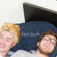 Mom Jeans. - Best Buds in the group CD / Pop-Rock at Bengans Skivbutik AB (4163120)