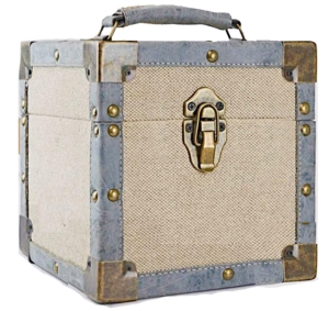 Vinyl Storage - 7 Inch 50 Record Carry Case Cream.. in the group OTHER / Vinyltillbehör at Bengans Skivbutik AB (5512360)