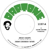 Tafari Judah Eskender - Great Escape B/W Bezos Vs. Musk in the group OUR PICKS / Friday Releases / Friday the 11th october 2024 at Bengans Skivbutik AB (5563169)