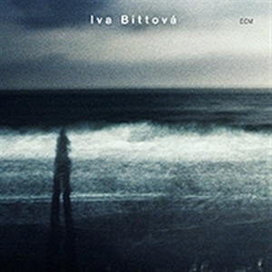 Iva Bittová - Solo in the group CD / Elektroniskt,World Music at Bengans Skivbutik AB (580708)